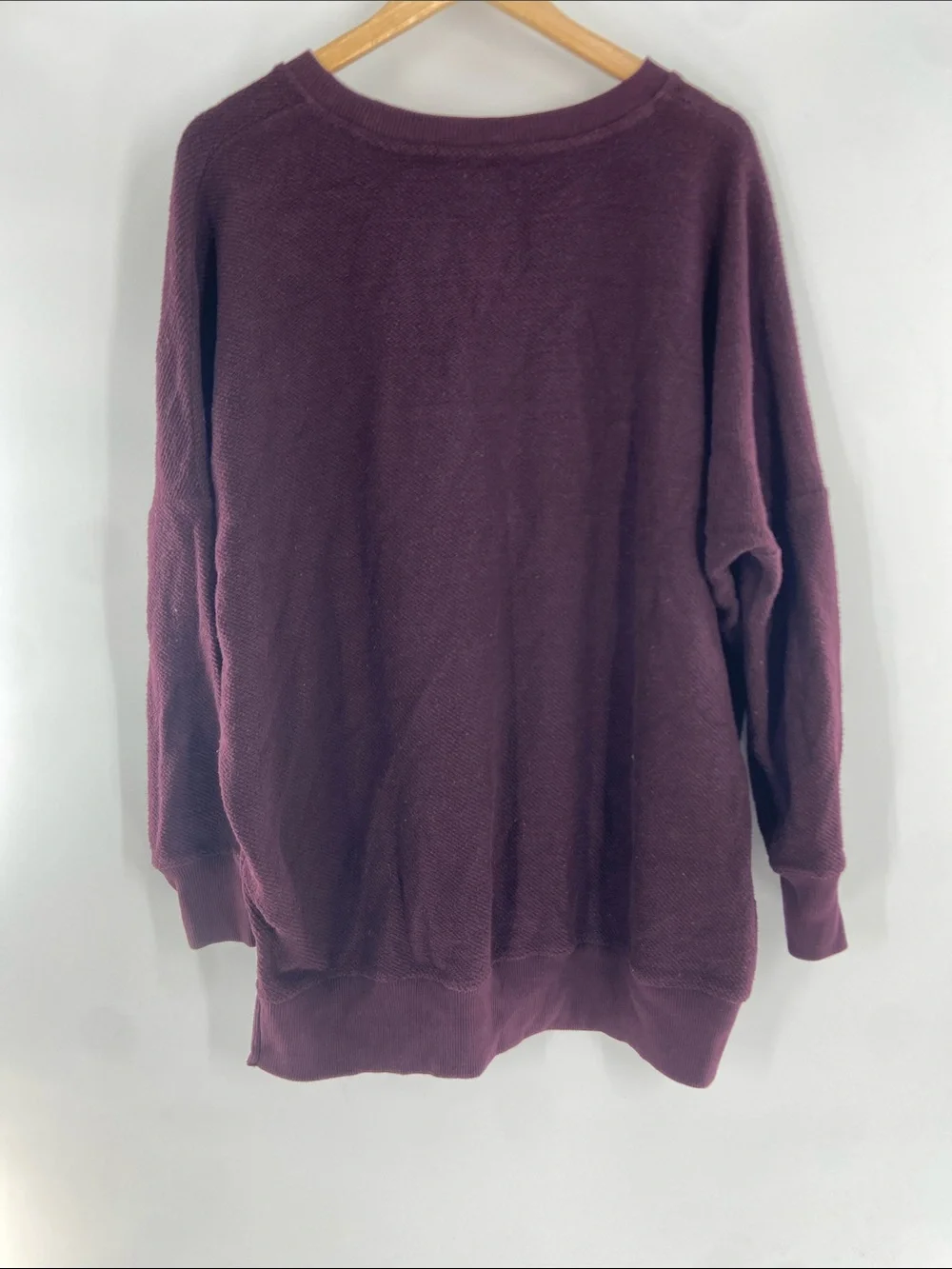 aerie Maroon Sweater Size M Gently Used - Picture 2 of 2